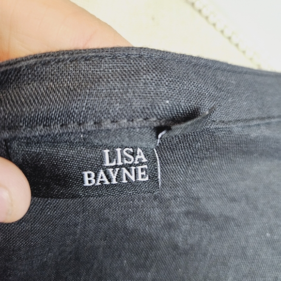 Lisa Bayne Stanza 100% Linen Blouse size Medium - Picture 7 of 9